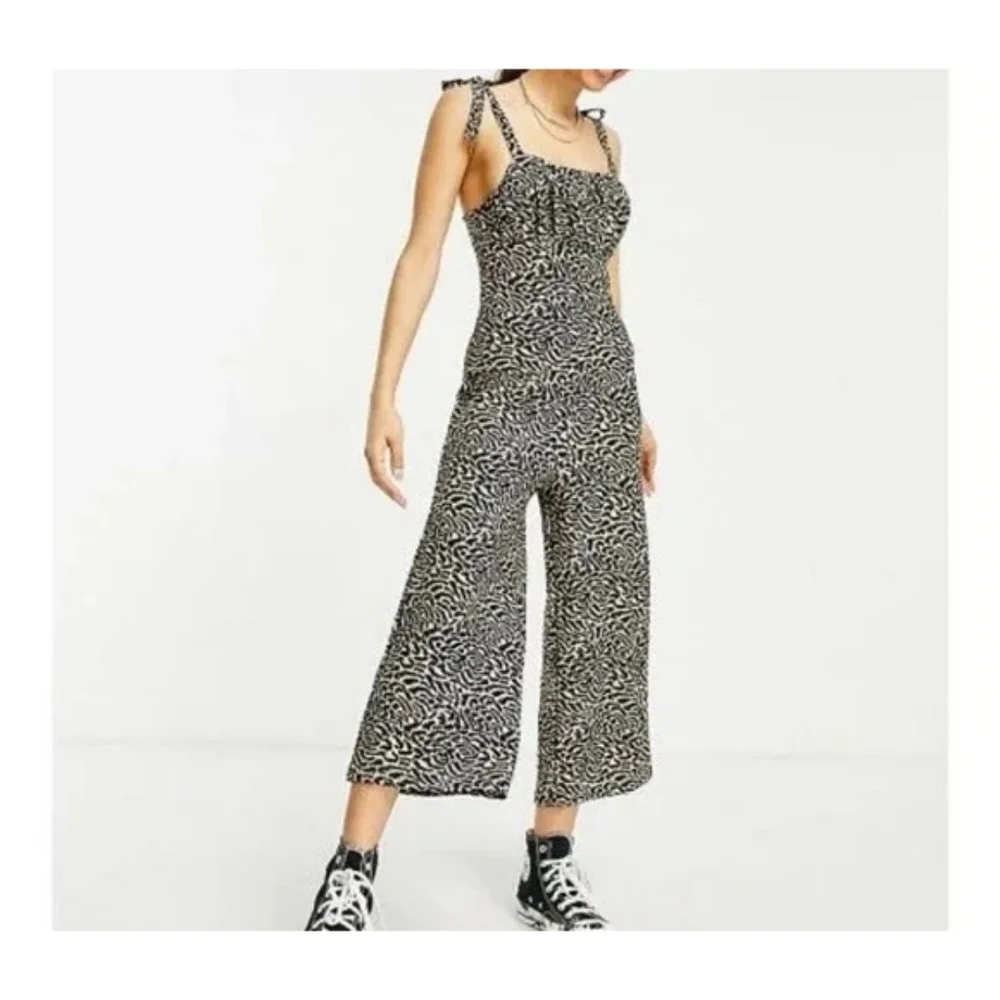 Topshop Tie Shoulder Printed Jumpsuit 10 - Picture 2 of 8